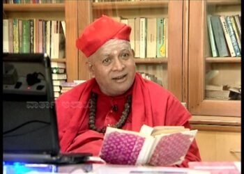 ತರಳಬಾಳು ಜಗದ್ಗುರು, ಇತರರಿಂದ ಜೀವ ಭಯದ ಆರೋಪ; ಪೊಲೀಸ್‌ ಠಾಣೆ ಮೆಟ್ಟಿಲೇರಿದ ಮಹಿಳೆ