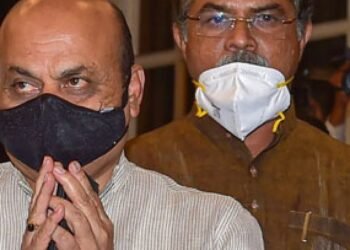 ಕಾನೂನು, ಆರ್ಥಿಕ ಇಲಾಖೆ ವಿರೋಧದ ನಡುವೆಯೂ  ರಾಷ್ಟ್ರೋತ್ಥಾನ ಪರಿಷತ್‌ಗೆ ಗೋಮಾಳ ಮಂಜೂರು