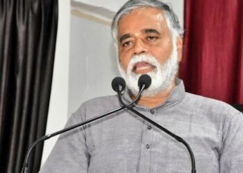 ಅವಾಂತರ; ಪಠ್ಯಪುಸ್ತಕಗಳು ಮರುಮುದ್ರಣವಾದರೆ 158.21 ಕೋಟಿ ಖರ್ಚು, ಅನಗತ್ಯ ವೆಚ್ಚಕ್ಕೆ ಯಾರು ಹೊಣೆ?