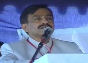 ಮುರುಘಾಮಠಕ್ಕೆ ಆಡಳಿತಾಧಿಕಾರಿ; ವಸ್ತ್ರದ್‌ ನೇಮಿಸಿ ತಪ್ಪುಹೆಜ್ಜೆಯನ್ನಿರಿಸಿತೇ ಸರ್ಕಾರ?