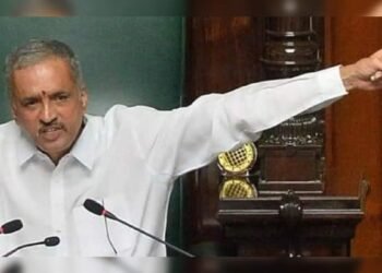 ಇ-ವಿಧಾನ್‌ ಯೋಜನೆ ಗೌಪ್ಯ ಮಾಹಿತಿ ಮಾಧ್ಯಮಗಳಿಗೆ ಸೋರಿಕೆ ಆರೋಪ;  ಅಧಿಕಾರಿ ಅಮಾನತು