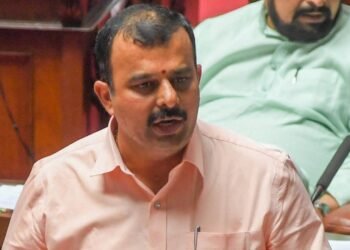 ವಿದ್ಯುತ್‌ ಖರೀದಿಯ 16,323 ಕೋಟಿ ಬಾಕಿ, 14,413 ಕೋಟಿ ಸಂಚಿತ ನಷ್ಟ; ಎಸ್ಕಾಂಗಳಿಂದ ರಾಜ್ಯ ಹಣಕಾಸಿಗೆ ಅಪಾಯ