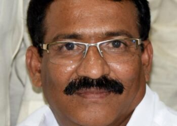 ಗ್ಯಾರಂಟಿ ಬೆನ್ನಲ್ಲೇ ಅಬಕಾರಿ ರಾಜಸ್ವ 35,000 ಕೋಟಿಗೂ ಅಧಿಕ ಗುರಿ ನಿಗದಿ?; ಮದ್ಯ ಮಾರಾಟದಲ್ಲಿ ಹೆಚ್ಚಿನ ನಿರೀಕ್ಷೆ